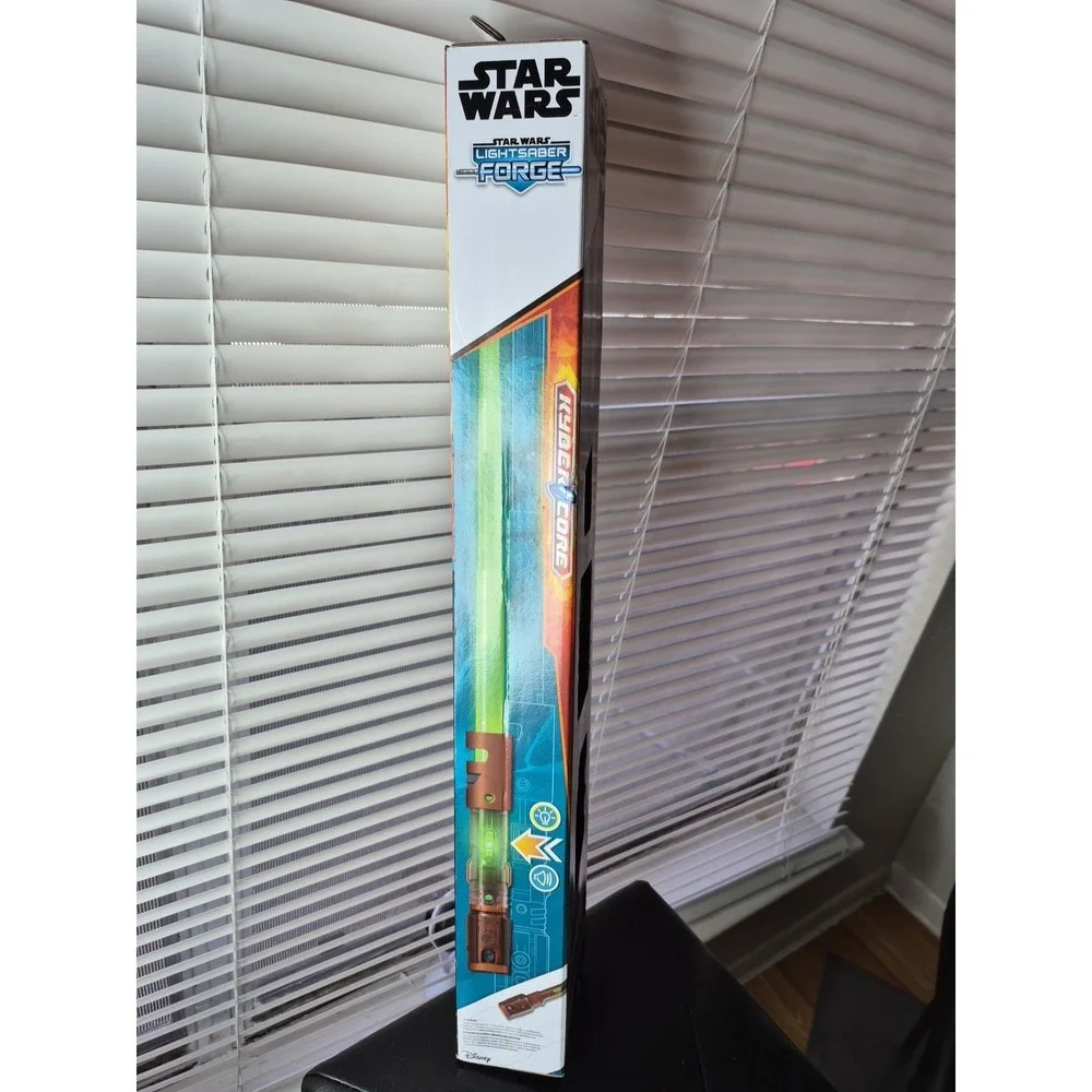 Hasbro Star Wars Lightsaber Forge Kyber Core‎ Kelnacca Green Electronic Disnep